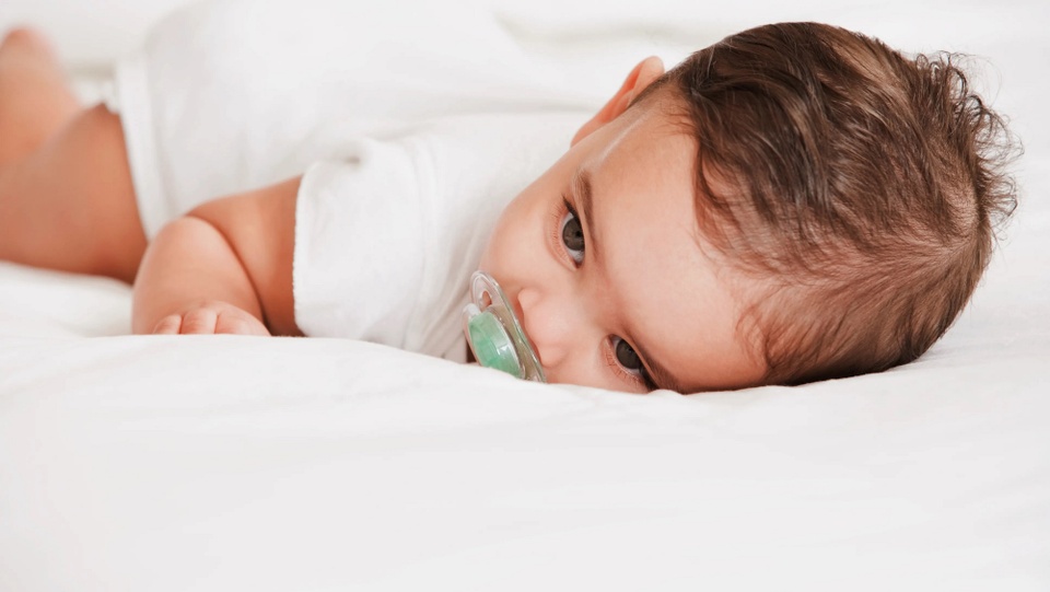 Trẻ nhỏ có thể mắc bệnh tự kỷ khi có những dấu hiệu sau đây