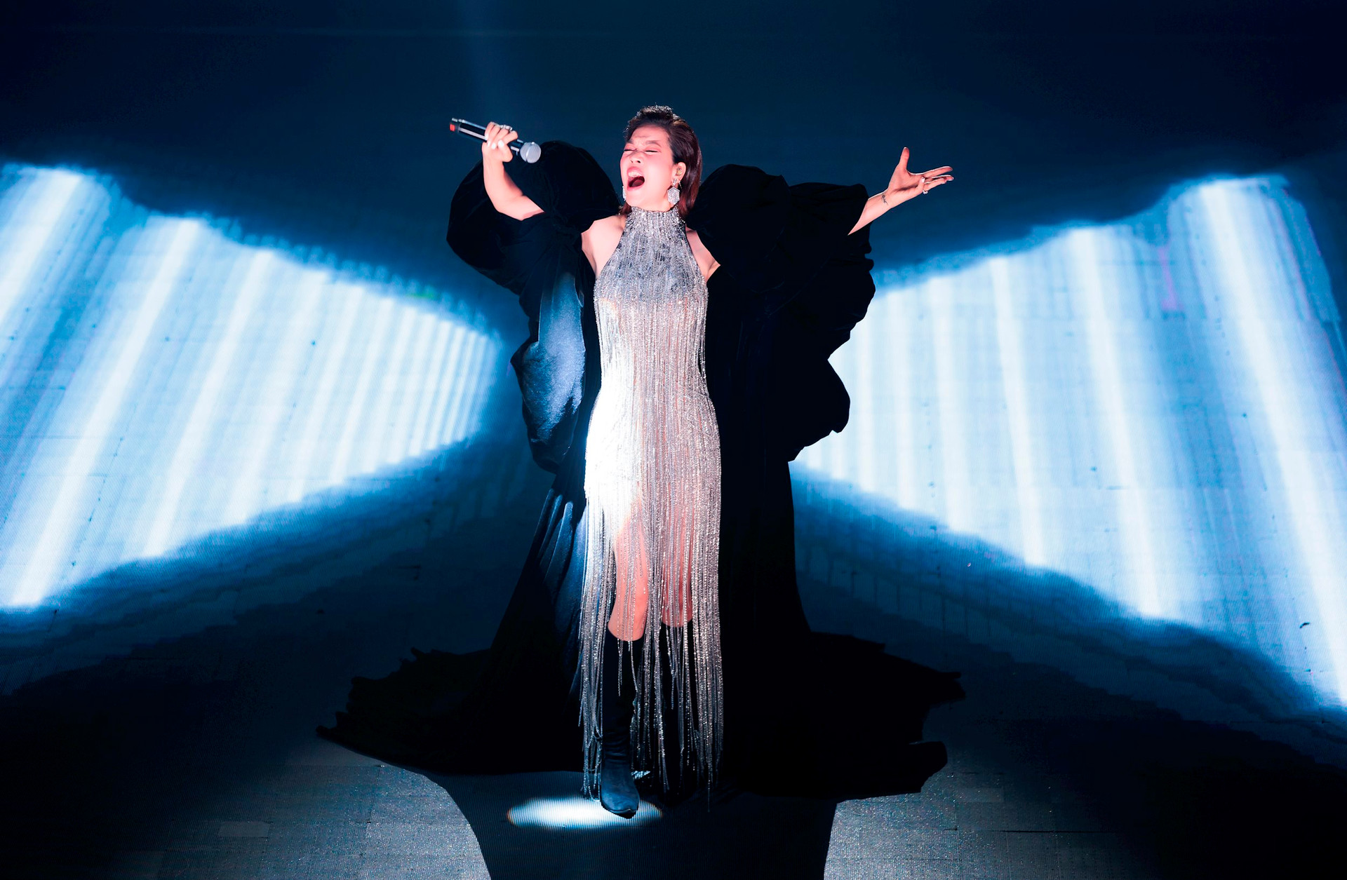 Thu Phương suýt bỏ diễn Chị đẹp đạp gió rẽ sóng vì sức khoẻ