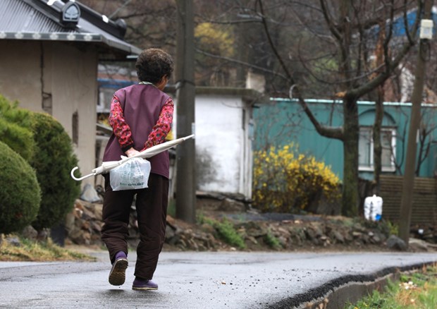 Người cao tuổi Hàn Quốc ngủ ít nhất và đi bộ nhiều nhất thế giới