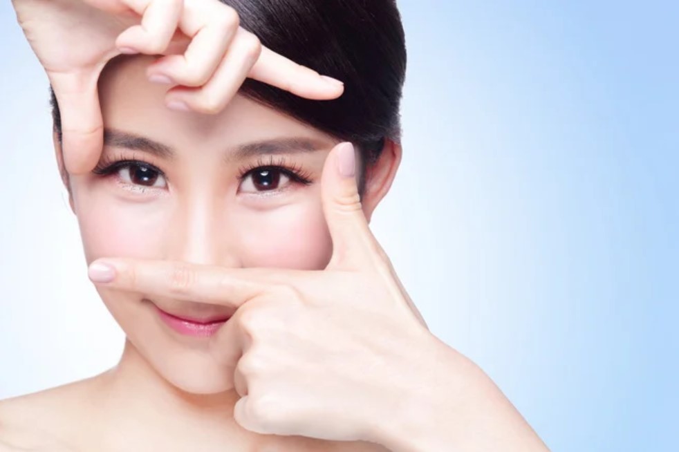 Làm sao để giảm khô mắt vào mùa lạnh