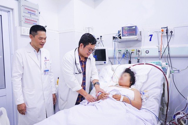 Cứu sống ngoạn mục thai phụ 2 lần ngưng tim