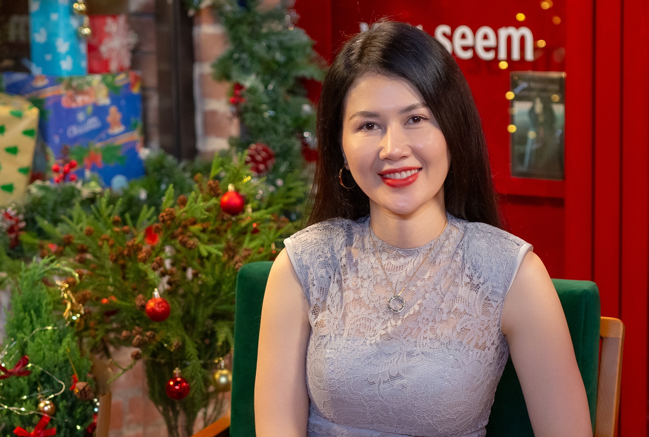 Bác sĩ Anna Trần: Giáng sinh là mùa thể hiện tình yêu thương