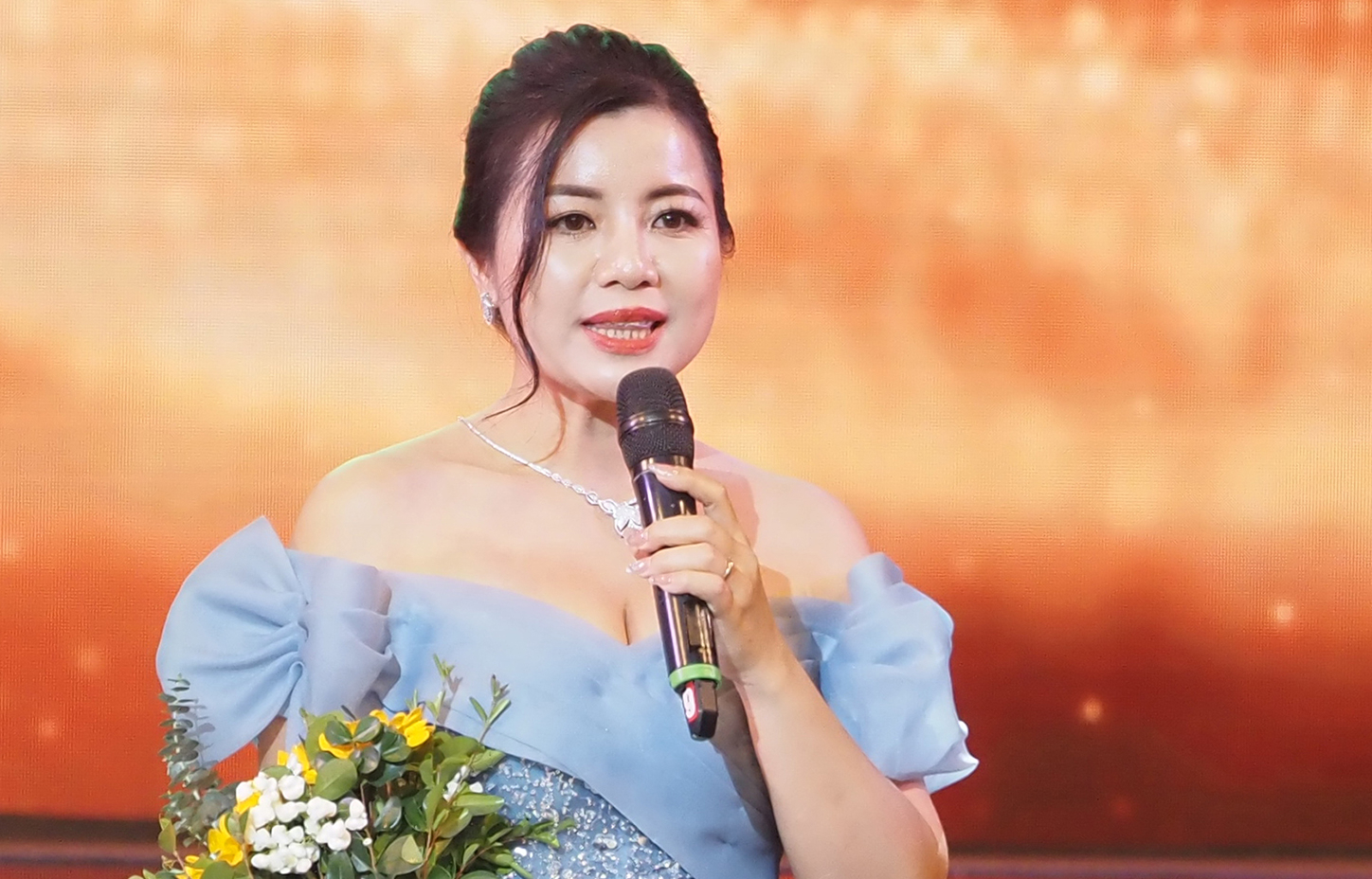 Giảm 12kg trong 3 tháng, nữ điều dưỡng đoạt giải ‘Tôi khoẻ đẹp hơn’