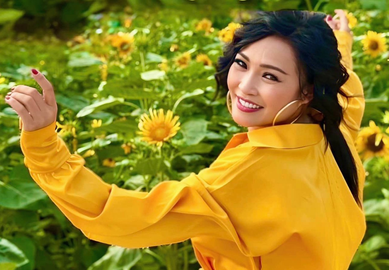 Ca sĩ Phương Thanh: ‘Tết mình mặc đồ cũ cũng được, nhưng con phải có đồ mới’