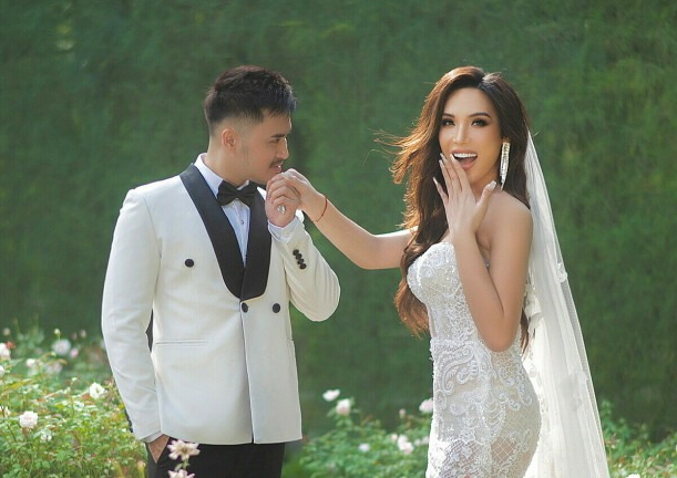 Ba lần phẫu thuật ‘chết đi sống lại’ để thành phụ nữ và có cuộc sống hạnh phúc bên chồng