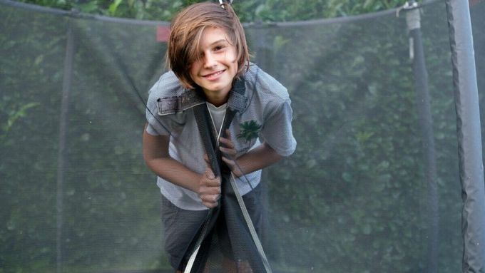 Kỳ tích y học: Bé trai 13 tuổi được chữa khỏi ung thư não