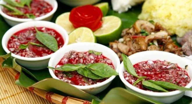 Ổ vi khuẩn cực độc trong món ăn người Việt khoái khẩu