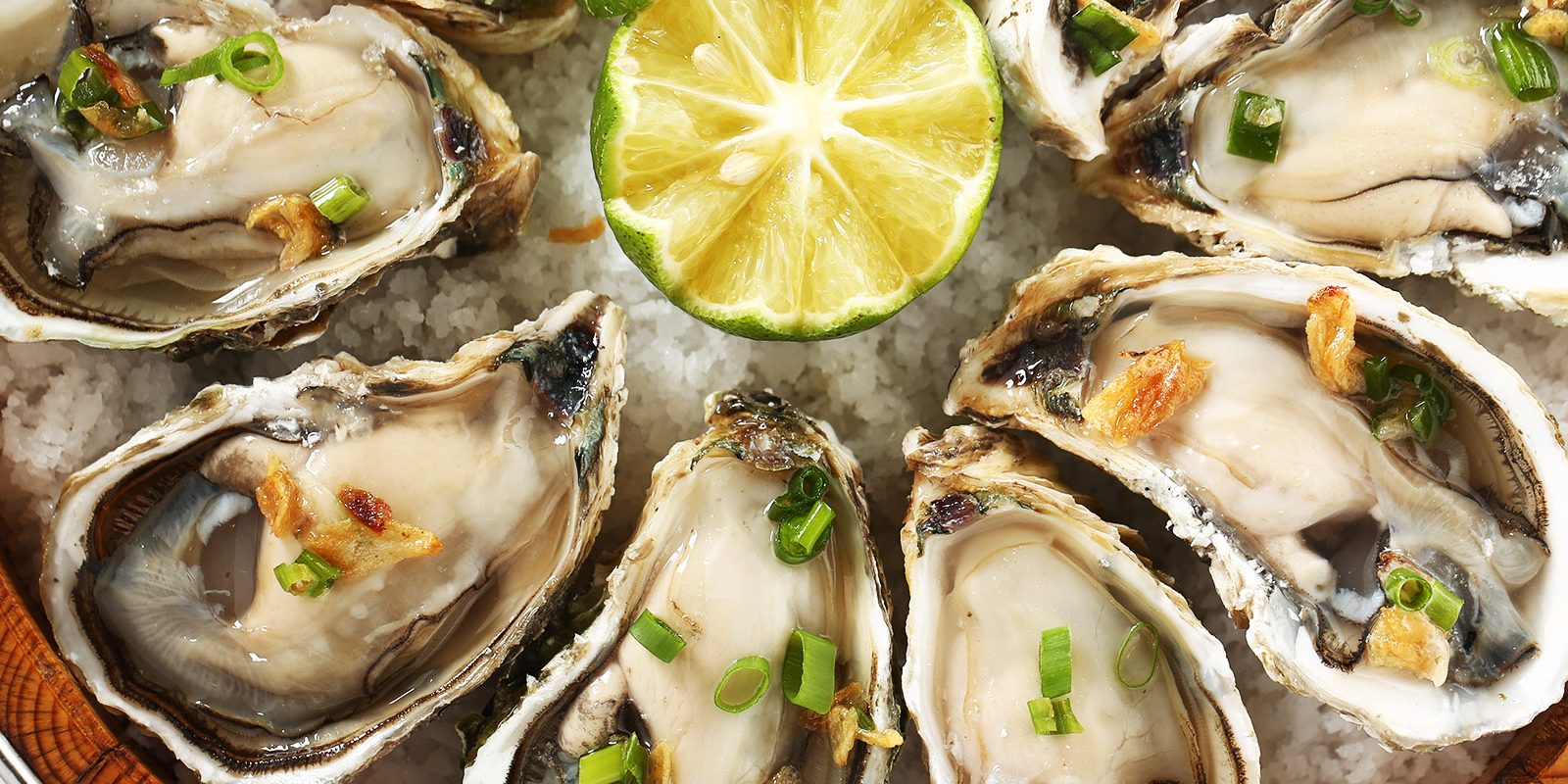 Hàu, socola, dâu tây nằm trong 9 thực phẩm ‘thần dược’ cho sinh lý nam, nữ