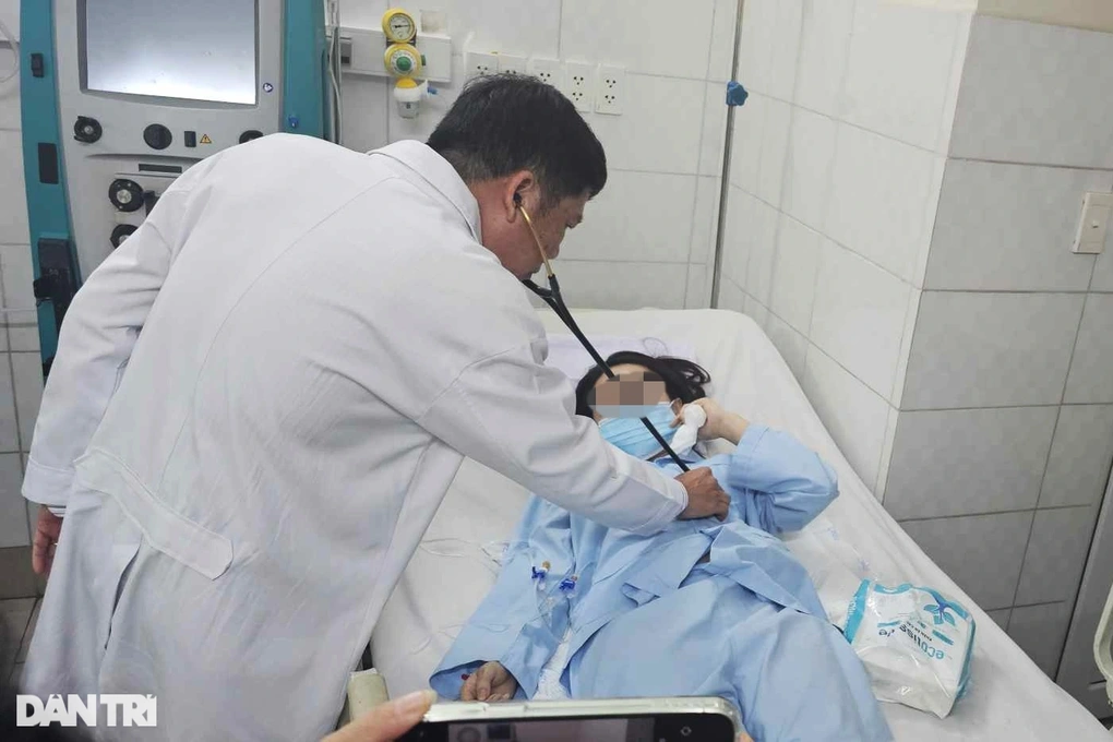 Nhiều ca bệnh suy hô hấp do uống “nước vui” khi đi tiệc