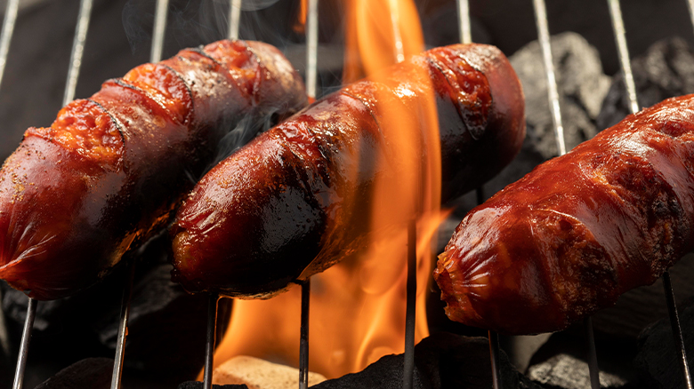 Thịt xông khói và xúc xích: hai món ăn khoái khẩu nhưng hãy cẩn thận!