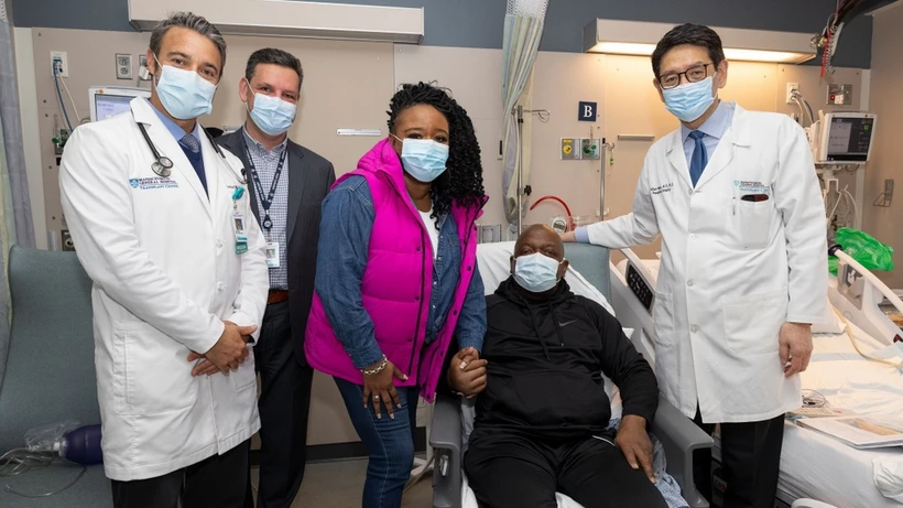 Bệnh nhân ghép thận lợn đầu tiên trên thế giới xuất viện với sức khỏe tốt