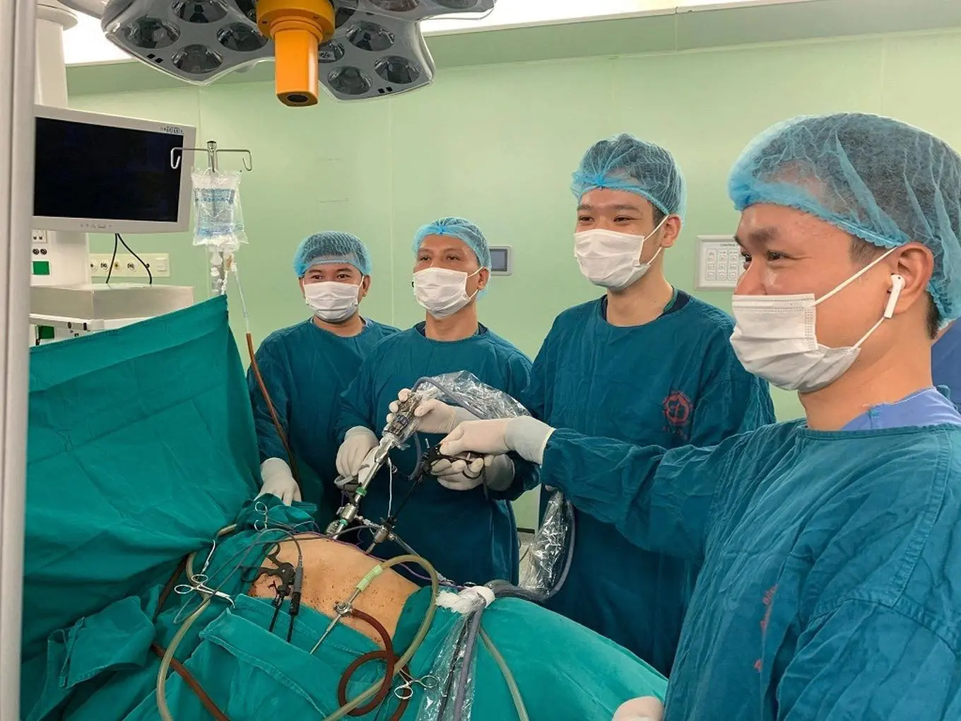 Chuyên gia chỉ nguyên nhân gây bệnh ung thư chủ yếu ở nam giới từ 40-60 tuổi