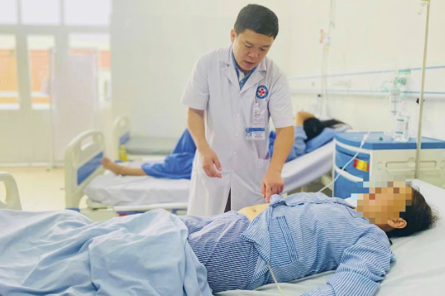 Bác sĩ hiến máu cứu bệnh nhân do chính mình phẫu thuật