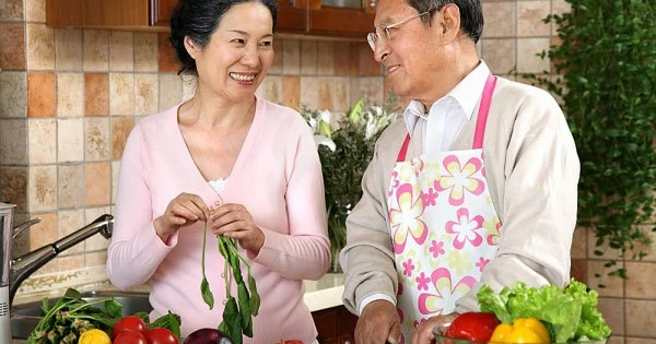 Theo các chuyên gia lão khoa, đây là những bí quyết để lão hóa khỏe mạnh