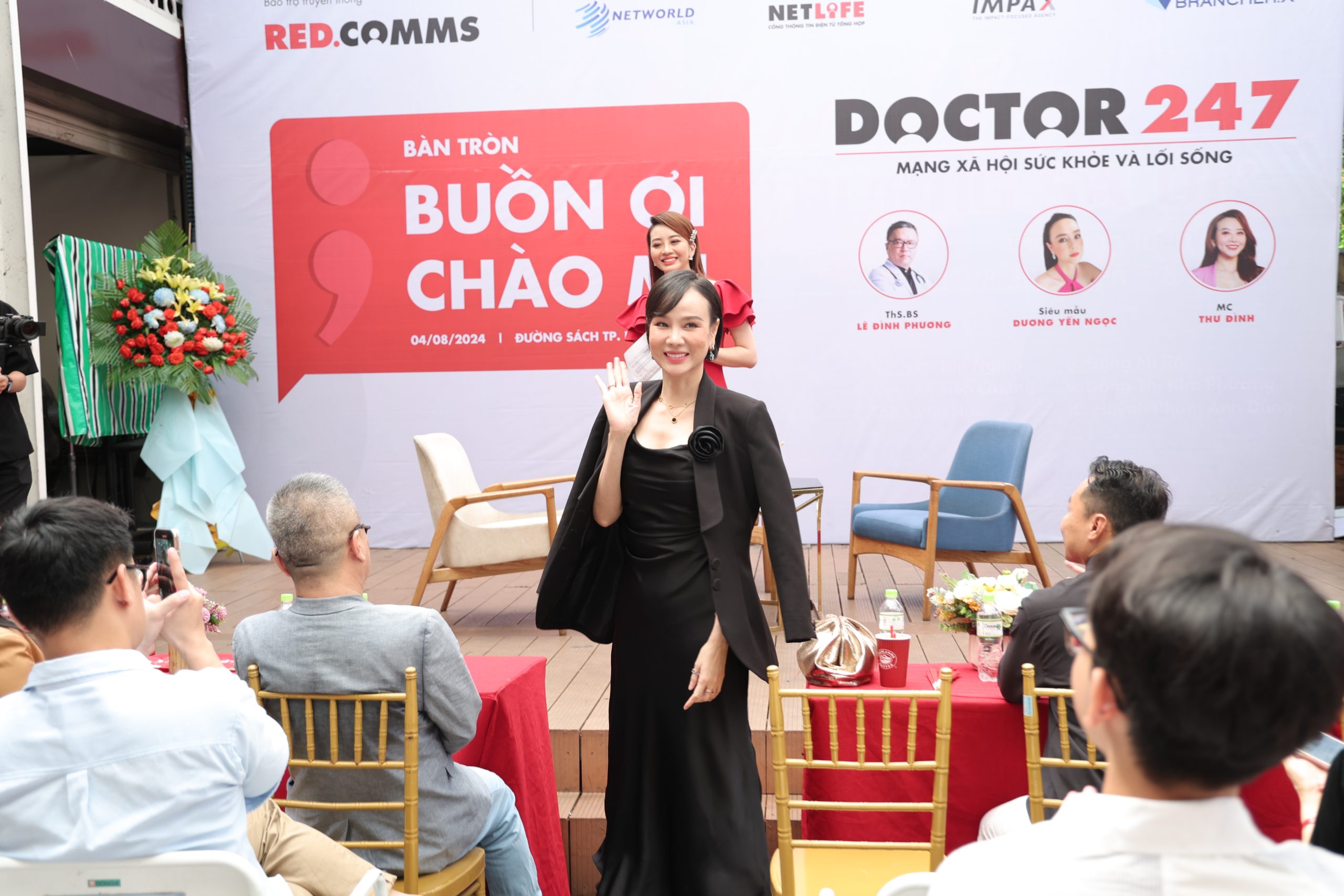 Hành trình thoát khỏi vực tối trầm cảm của siêu mẫu Dương Yến Ngọc