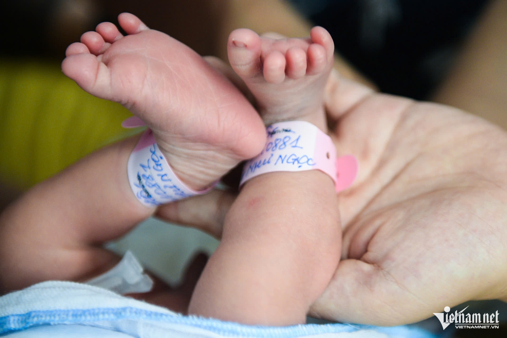 Bộ trưởng Y tế: Thí điểm biện pháp tăng trách nhiệm xã hội với người không muốn kết hôn