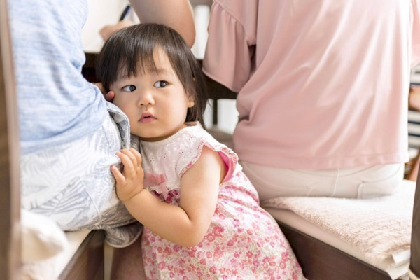 Hội chứng sợ đám đông ở trẻ nhỏ nhìn từ câu chuyện bé Pam