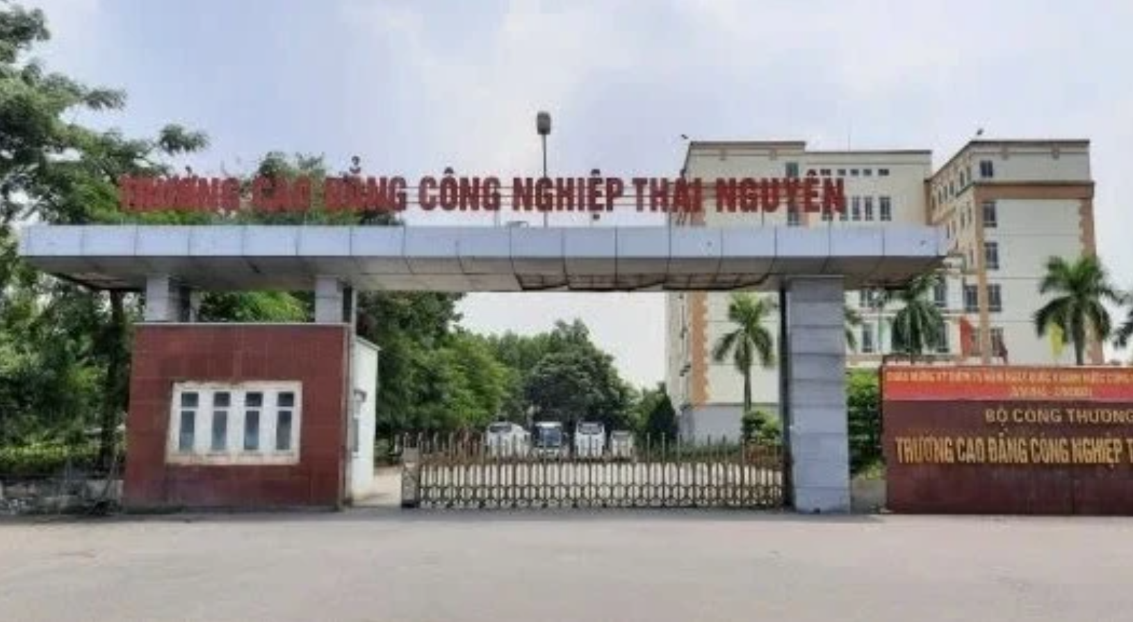 Thái Nguyên điều đội cấp cứu ứng trực sau vụ nhiều ca nhập viện bất thường