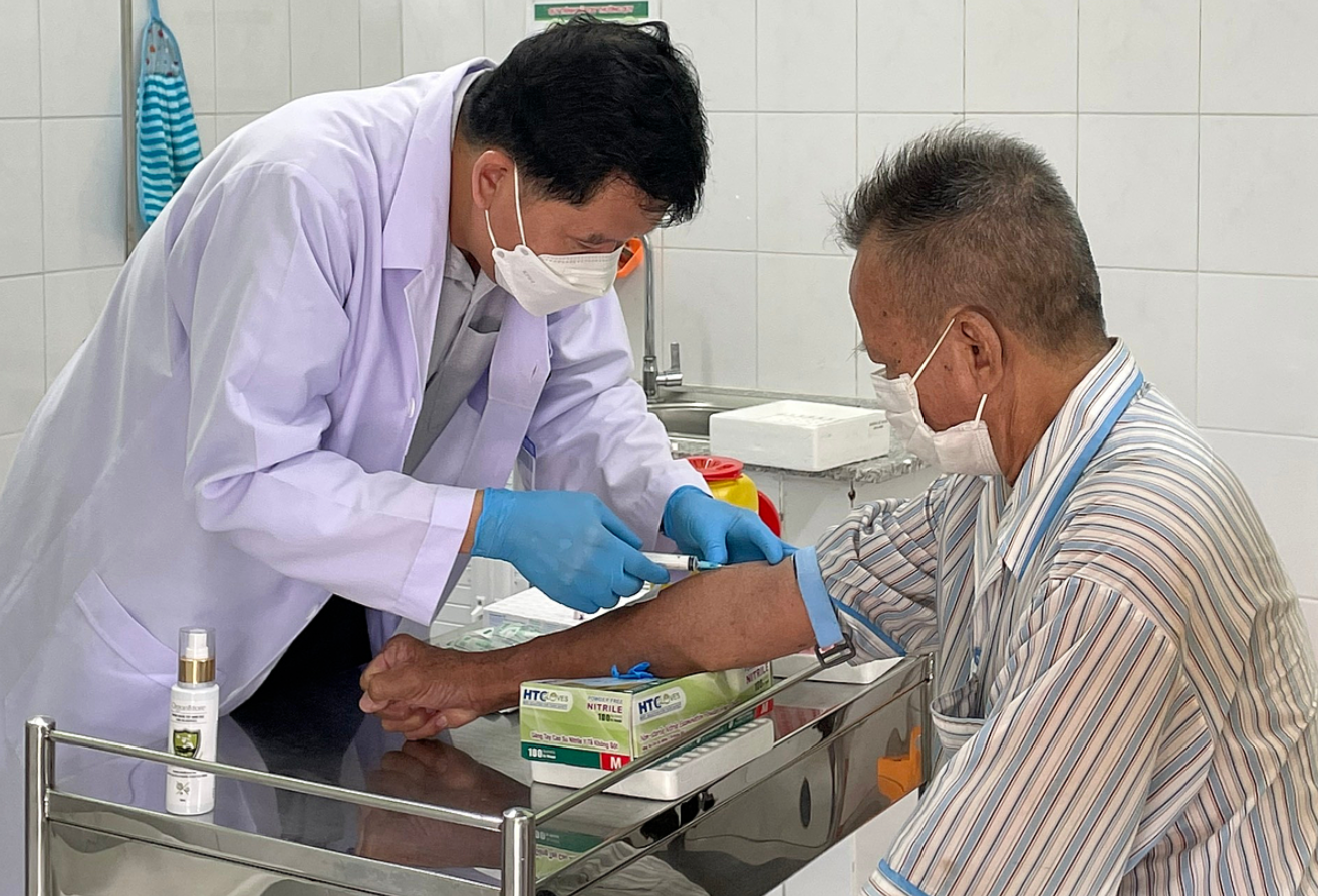 Người cao tuổi TPHCM mắc bệnh gì nhiều nhất?