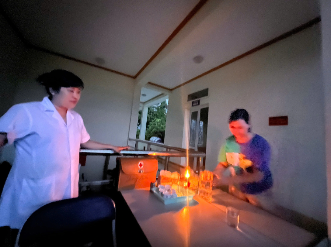 Nhiều trạm y tế tại Yên Bái bị cô lập do lũ