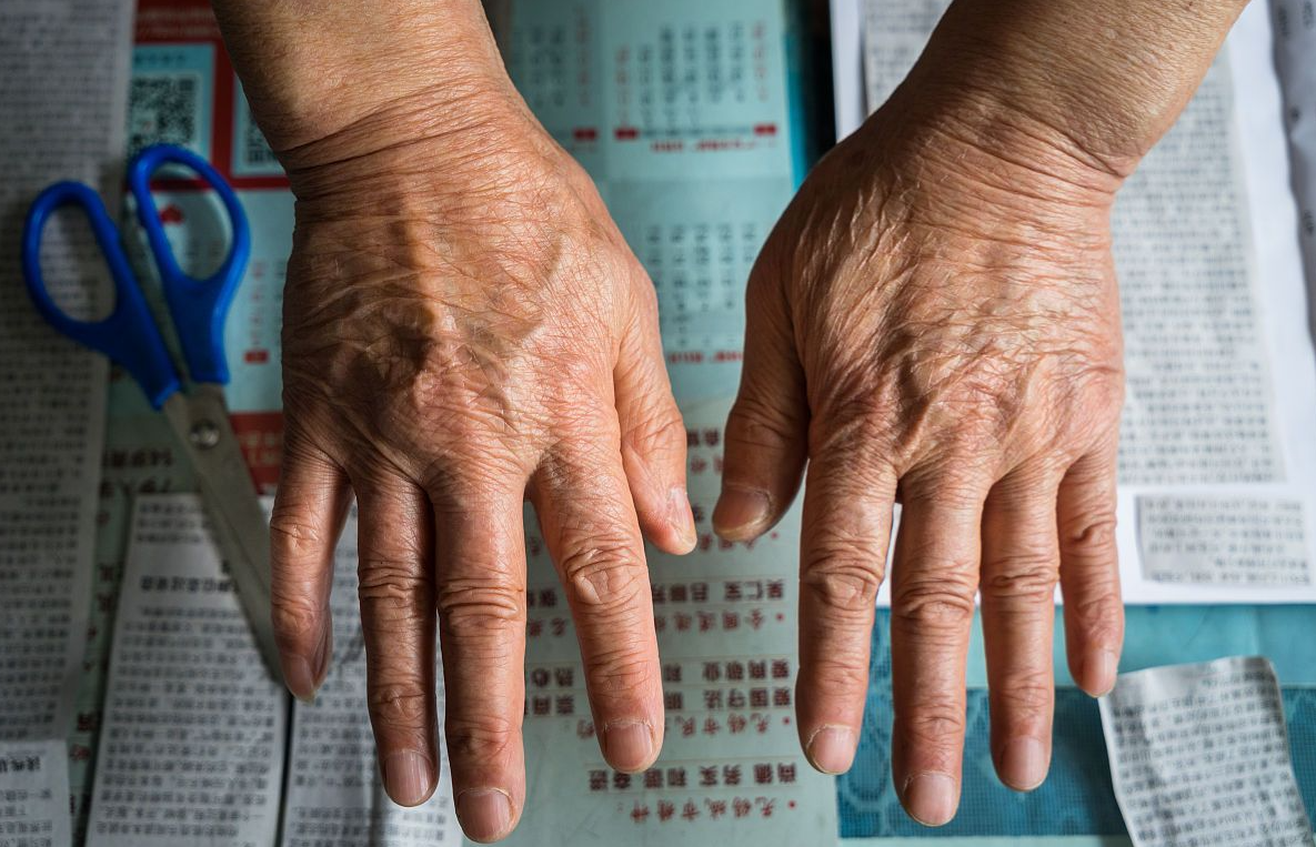 Người sống lâu thường có điểm này trên bàn tay