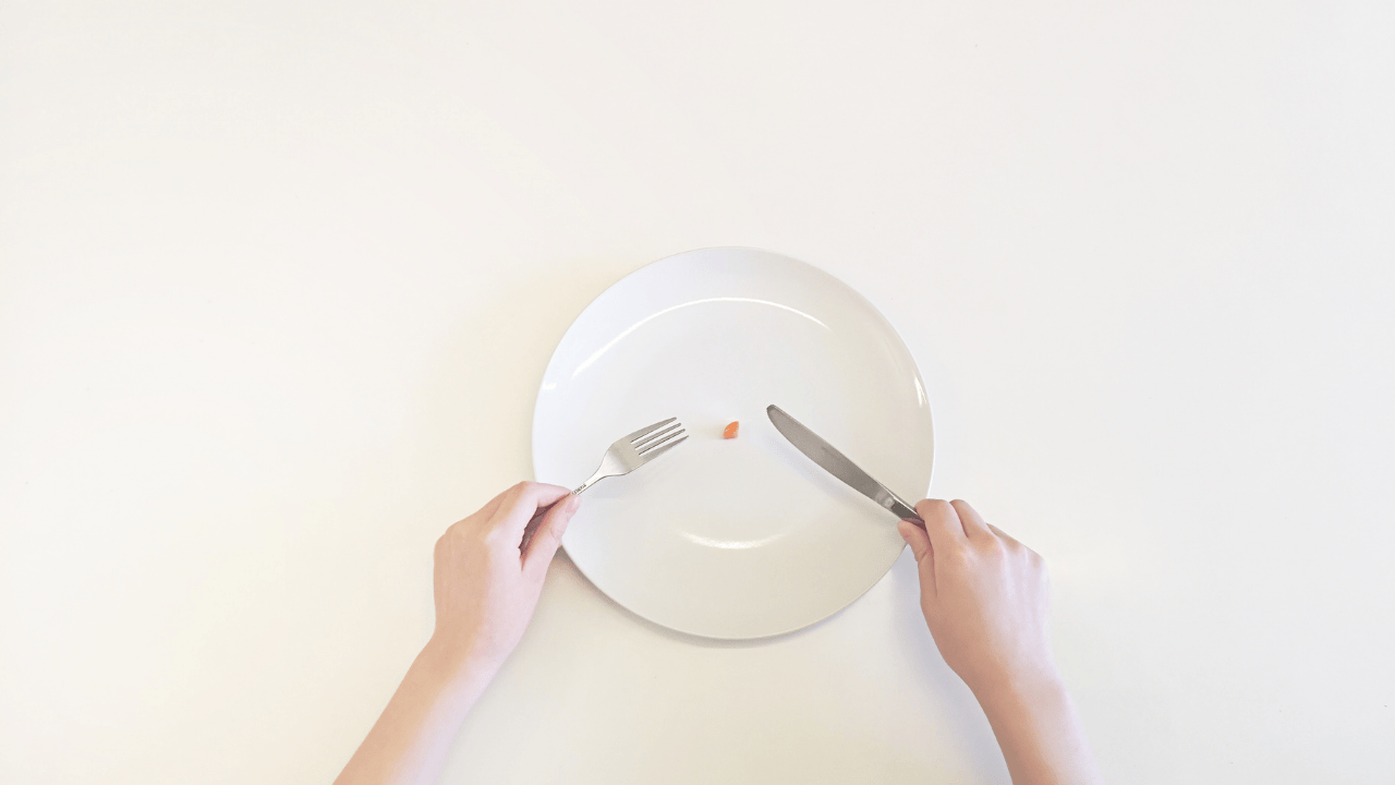 Mối liên hệ giữa rối loạn ăn uống và mất ngủ