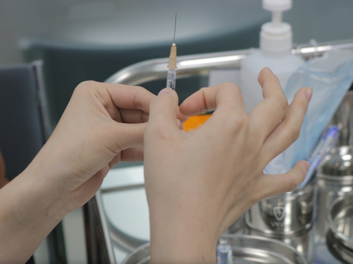 Việt Nam đã có vaccine zona thần kinh