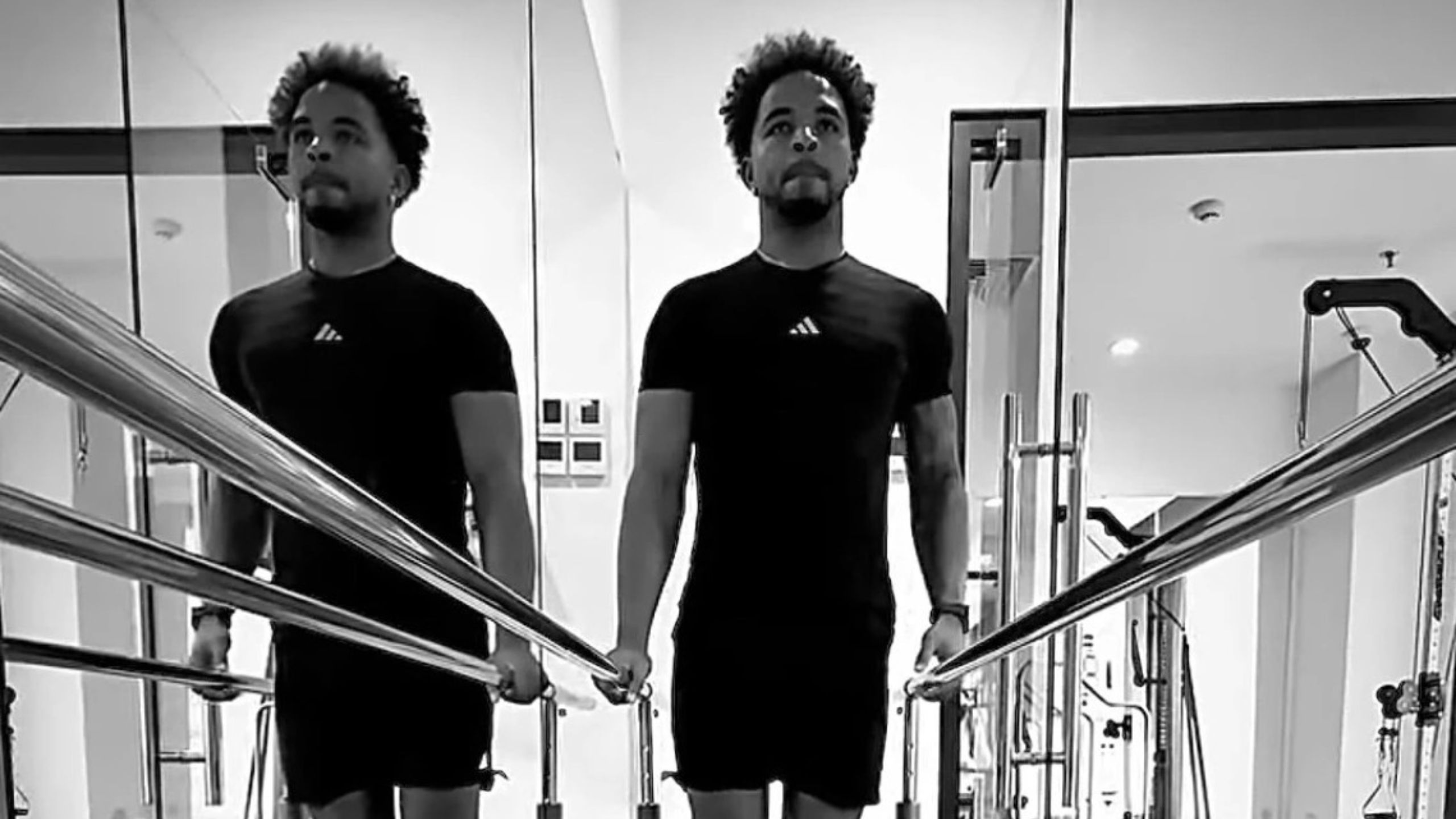 Kỳ tích: Xuân Son bỏ nạng sau 1 tháng phẫu thuật