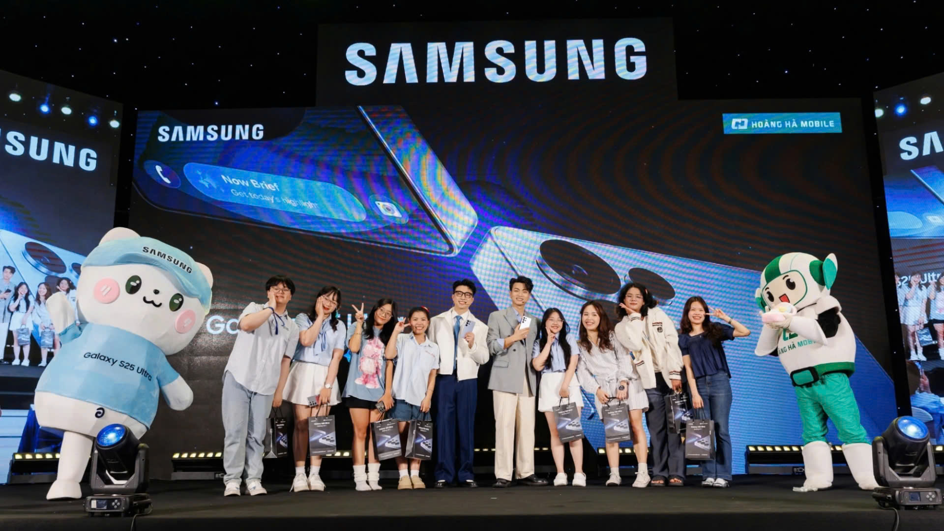 Chuyển động doanh nghiệp 14/02/2025: Samsung ngày càng đẩy mạnh phát triển công nghệ AI