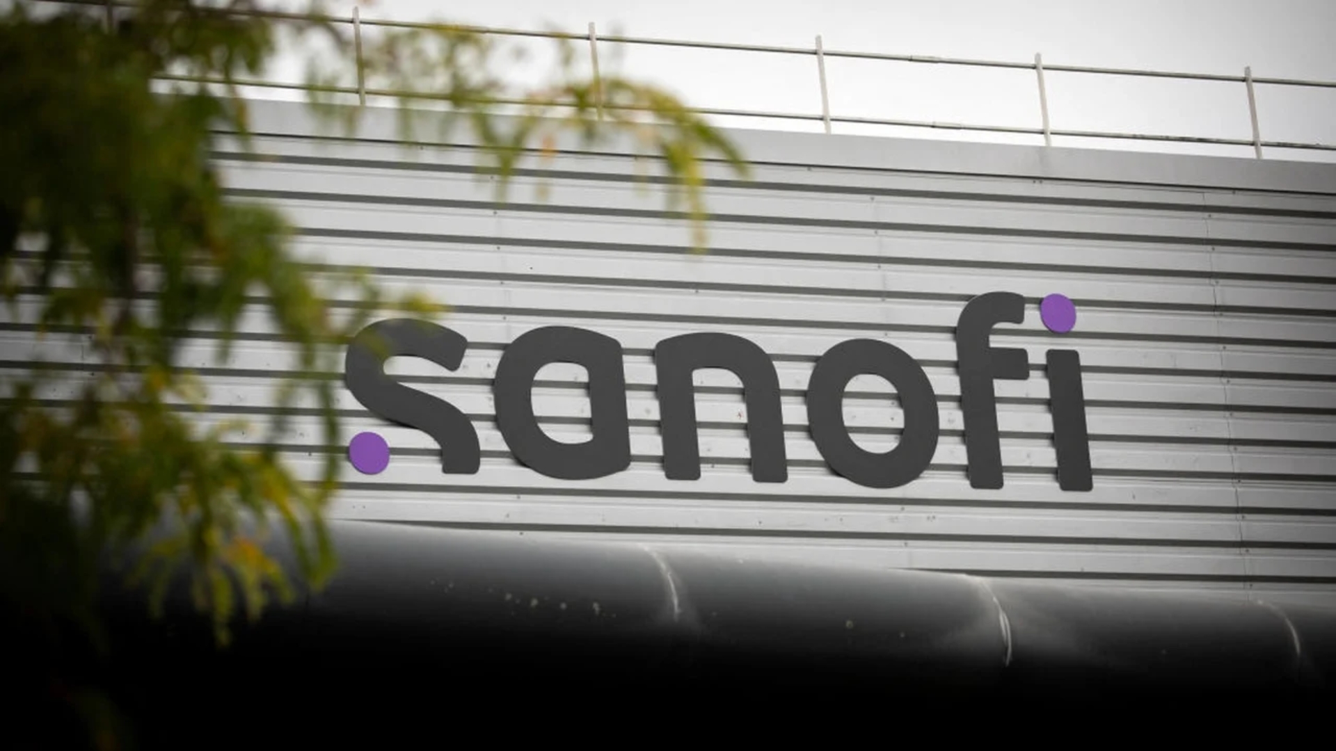 Chuyển động doanh nghiệp 19/03/2025: Sanofi đang chuẩn bị cho mùa cúm 2025-2026 tại Hoa Kỳ