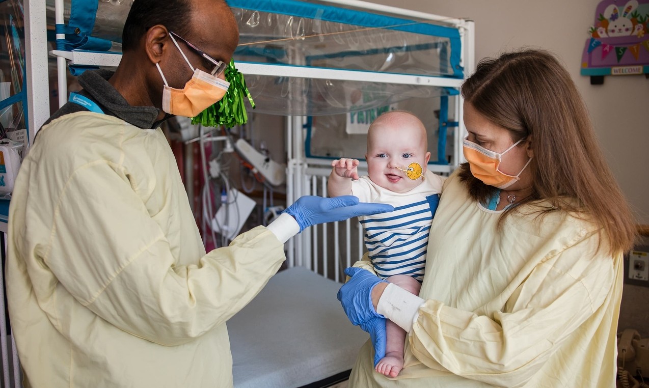 Lần đầu tiên, một em bé được chữa bệnh bằng công nghệ chỉnh sửa gene